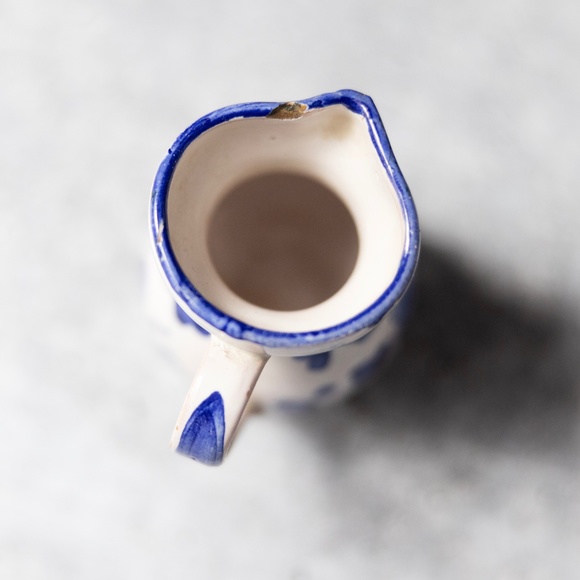 Vintage miniature mini Italy blue white floral pitcher creamer pottery pls read - Picture 8 of 9